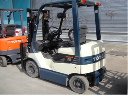 전동좌승지게차