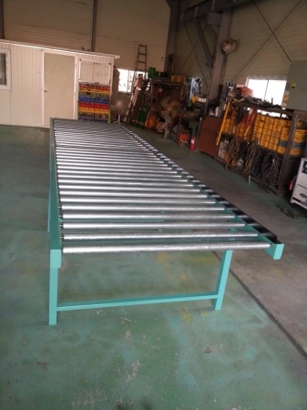 ROLLER CONVEYOR