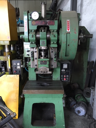 대성기계공업사 프레스