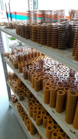 표준금형부품 스프링