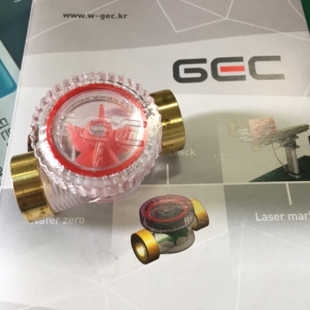 워터체크, 냉각수의 온도에 따라 팬의 색상이 변하여 (빨강 -> 흰색) 냉각수의 온도를 쉽게 알수있음, 