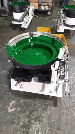 파츠피더 제품공급기