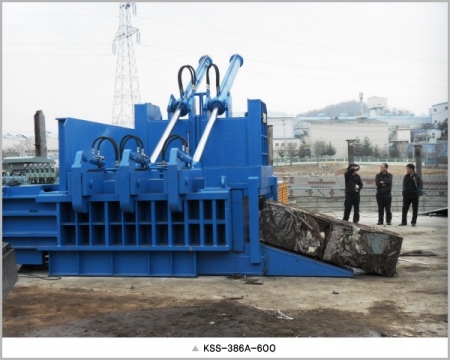 제강용 고철압축기