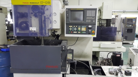 와이어컷팅기(중고기계)