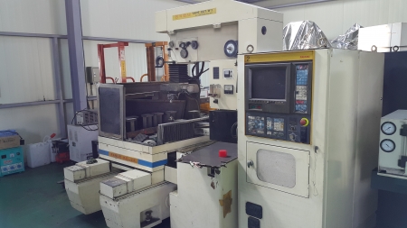 와이어컷팅기(중고기계)