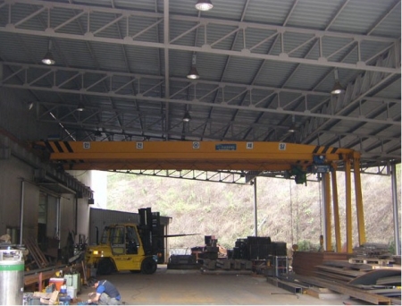 SEMI GANTRY CRANE