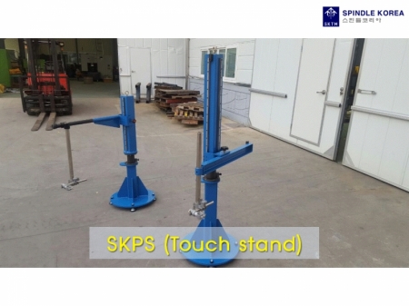 TOUCH STAND