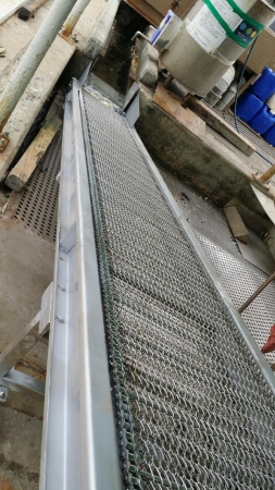 부유물이송 메쉬 콘베어