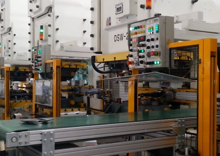 INDEPENDENT TRANSFER ROBOT