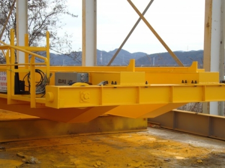 새들 크레인 부착 완료