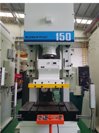 CS프레스 고마츠 150톤