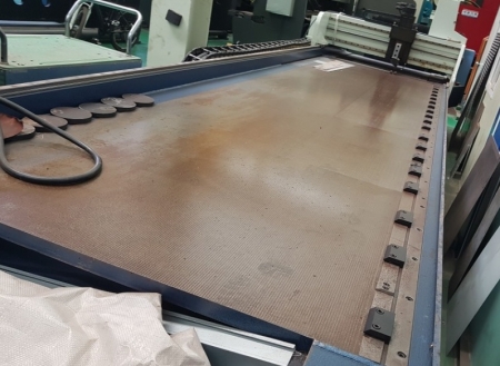 V-컷팅 CNC절단기