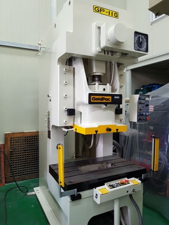 중고프레스 골드팩 110톤