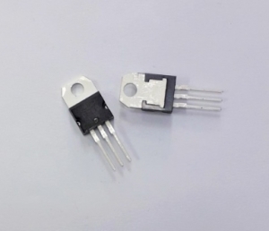 트랜지스터 2N3906