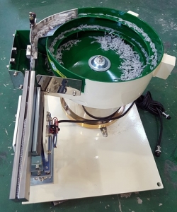 직진피더(In-Line Feeder)