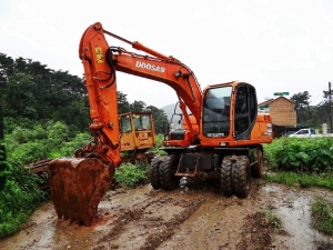 두산 중고 굴삭기