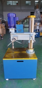 레디알 드릴탭핑기 센타거리 400mm 기둥에서 스핀들까지 거리= 400mm