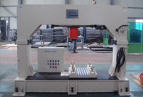 고압금형 검사설비