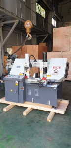 더블칼럼 밴드쏘 TBK4228 유압식 반자동 톱기계