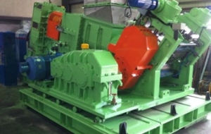 TWIN SCREW ROLLER HEAD