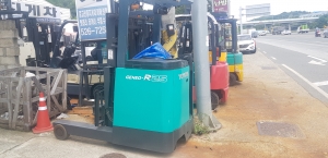 전동지게차