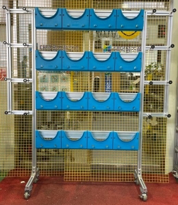 일반형 16구 (안전벨트 걸이대 부착형) 안전모걸이대