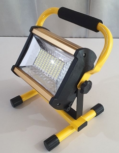 LED 충전식 이동형 투광기 100구 (100W)