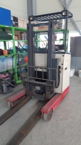 지게차1.5톤 팝니다