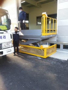 테이블리프트