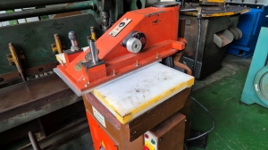 유압재단평프레스 .핸들유압프레스